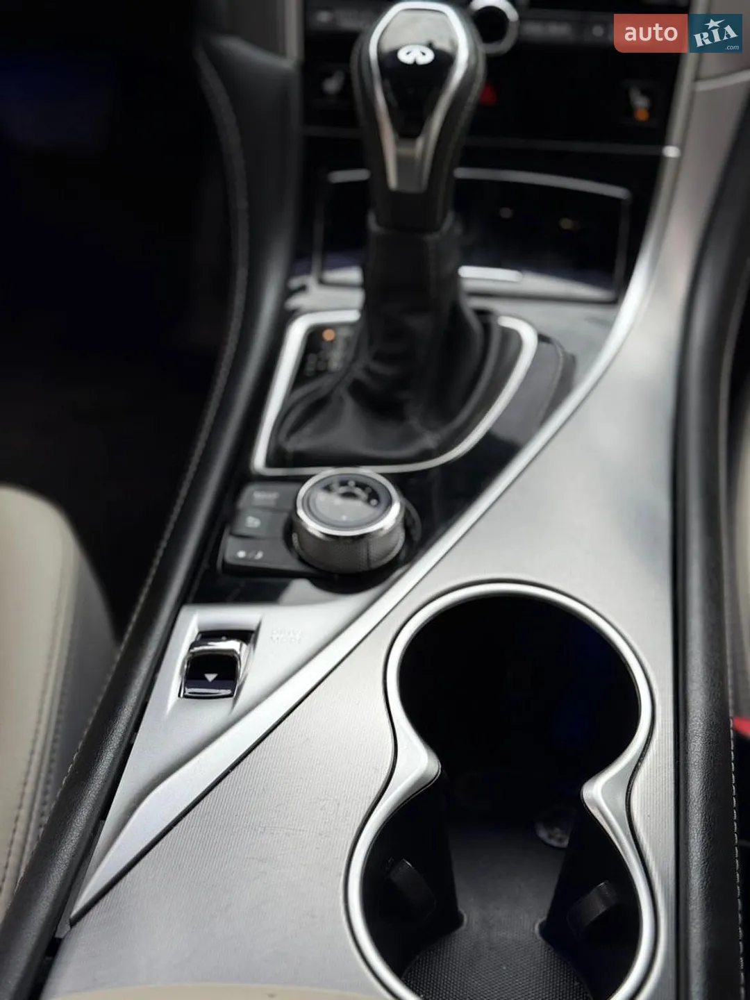 2018 Infiniti Q60 - мініатюра 8