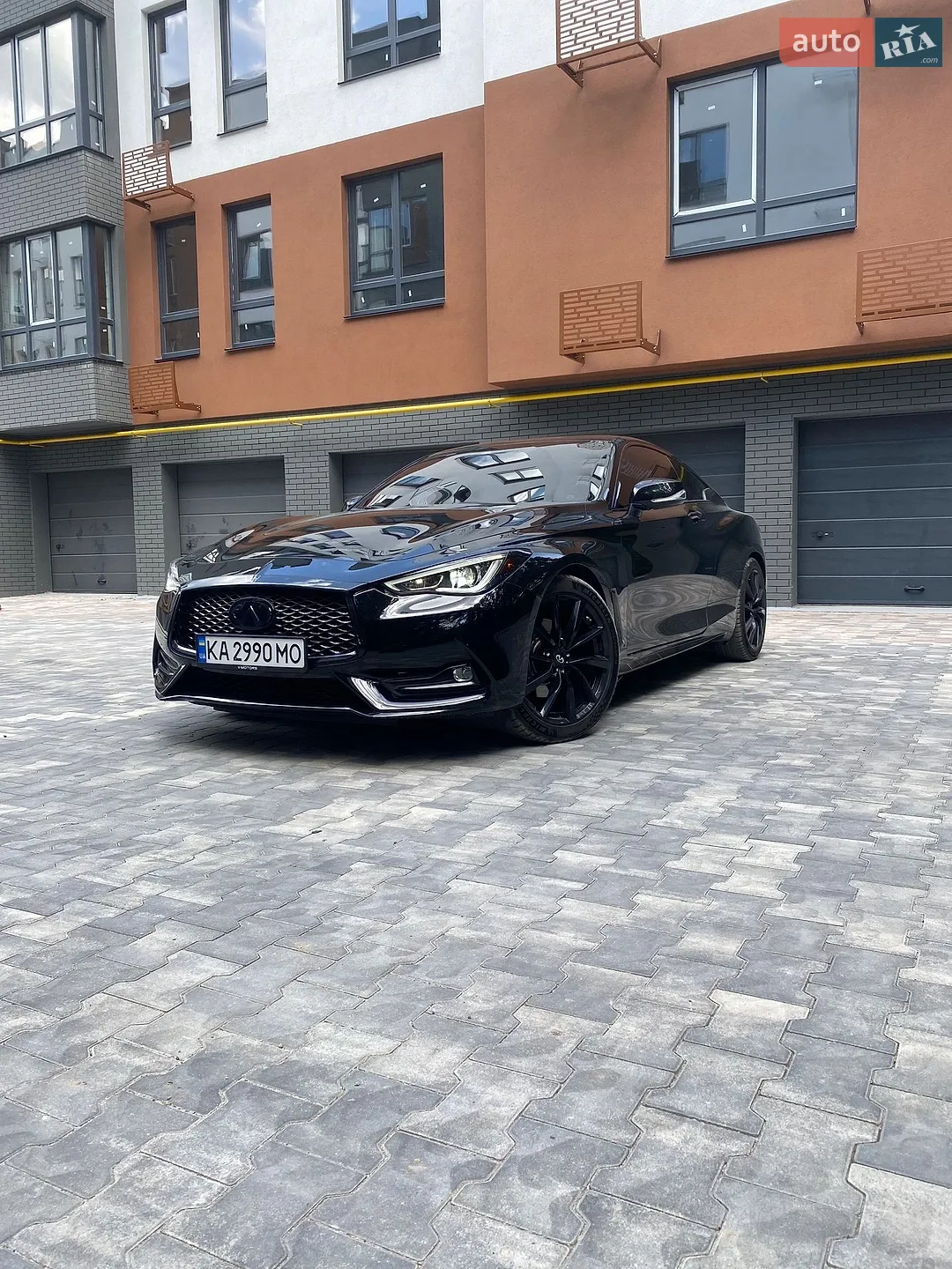 2019 Infiniti Q60 - фото 1