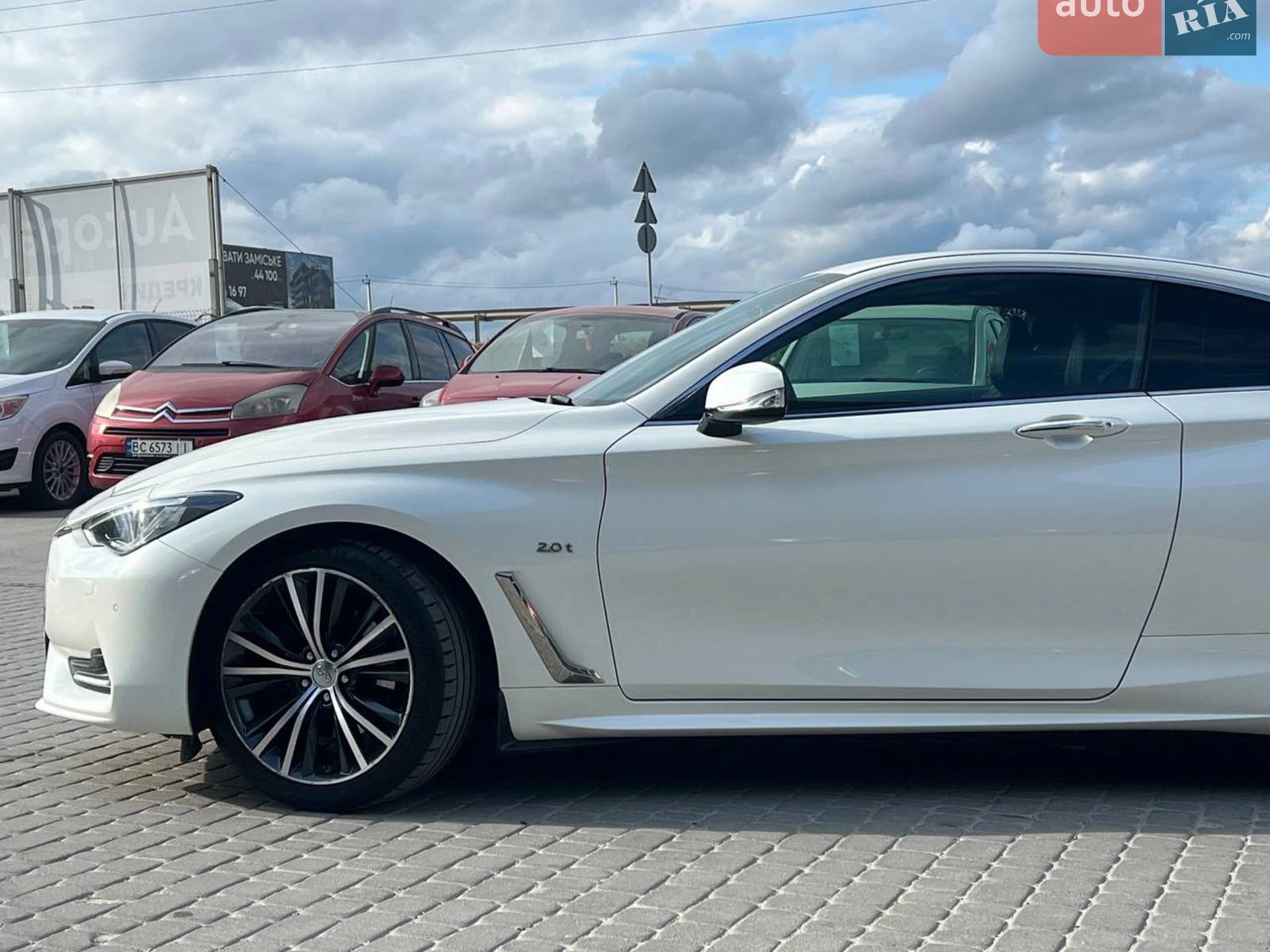 2021 Infiniti Q60 - мініатюра 4