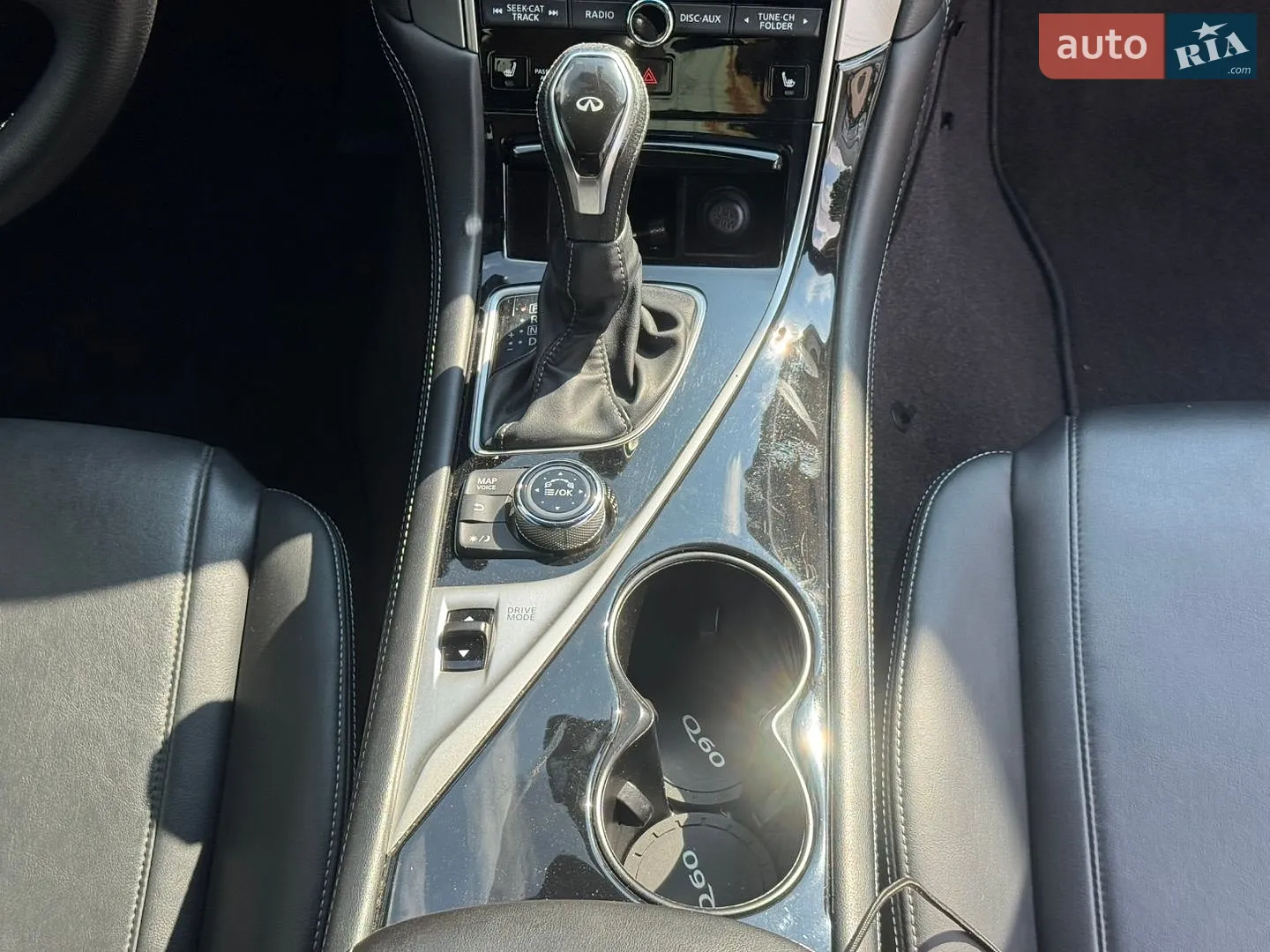 2017 Infiniti Q60 - мініатюра 13