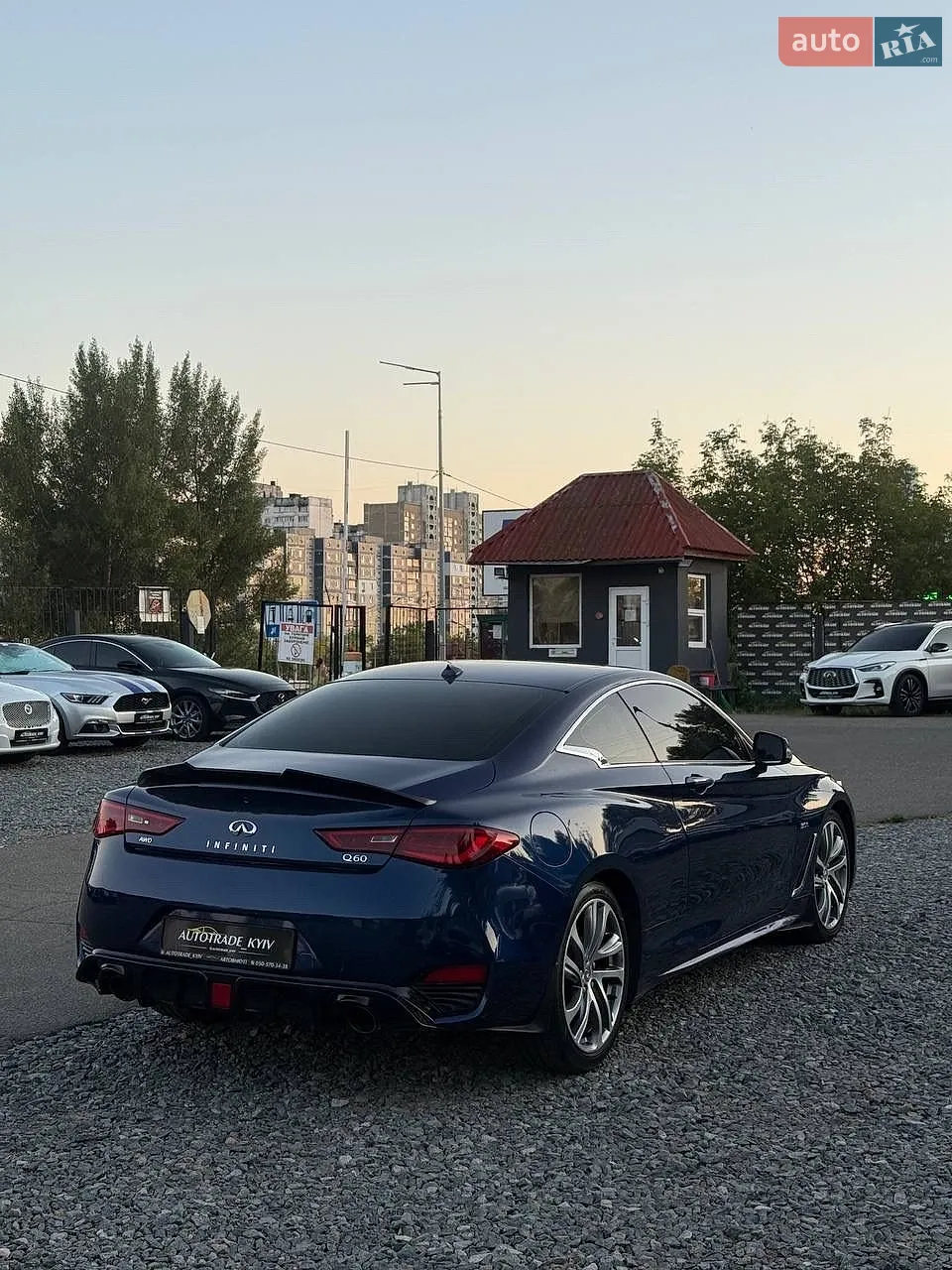 2017 Infiniti Q60 - мініатюра 6