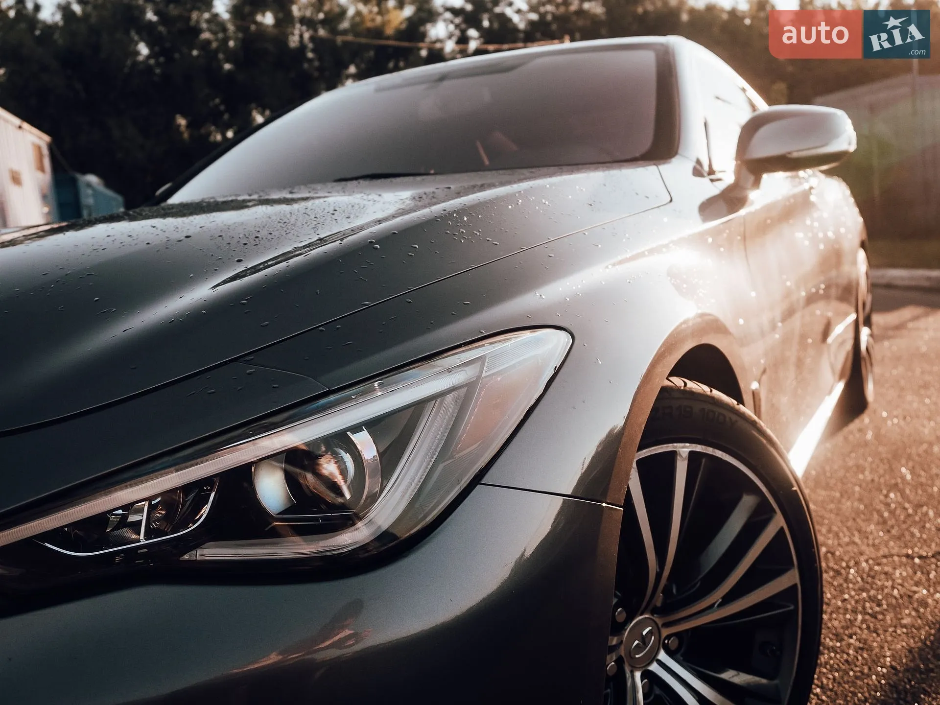 2017 Infiniti Q60 - мініатюра 4