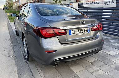 Седан Infiniti Q70 2016 в Киеве