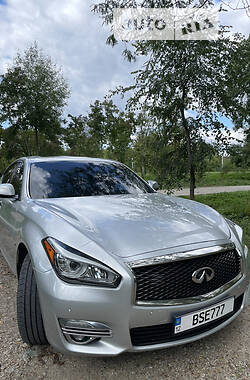 Седан Infiniti Q70 2015 в Кропивницькому