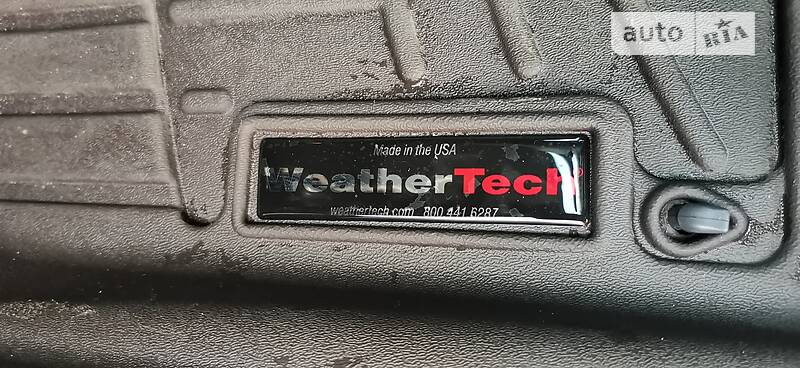 Седан Infiniti Q70 2015 в Києві фото 17 Седан Infiniti Q70 2015 в Києві