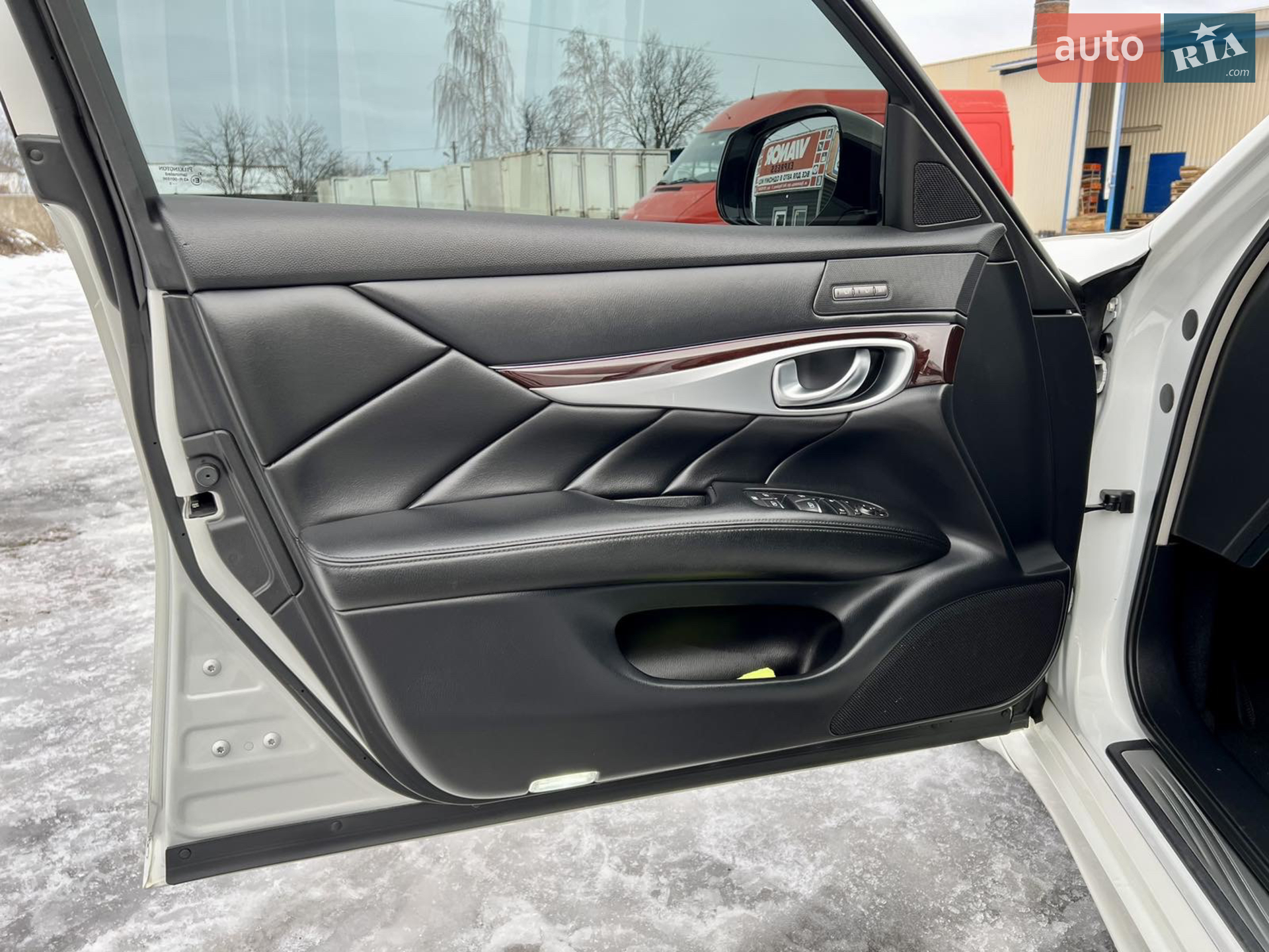 2015 Infiniti Q70 - мініатюра 4