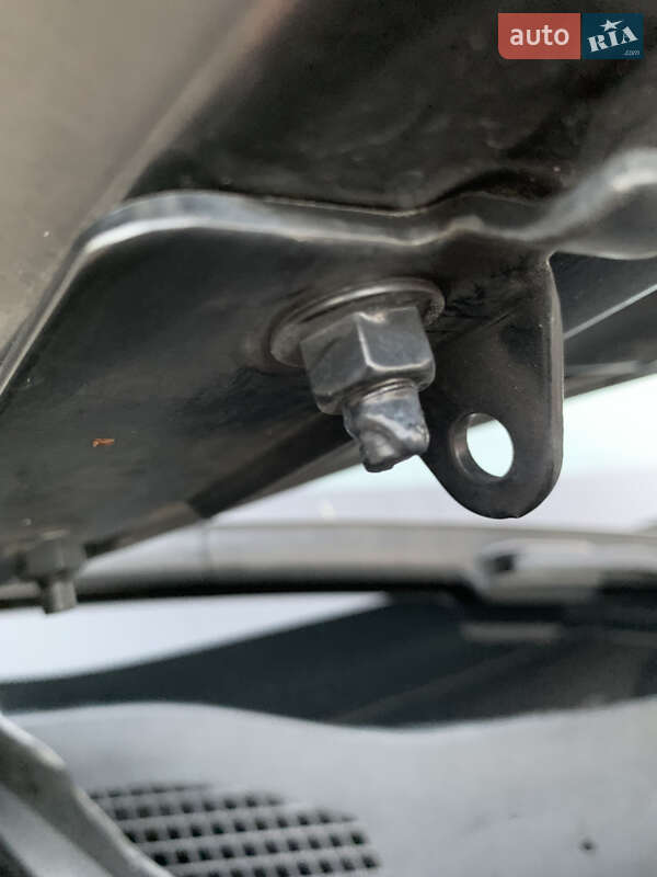 Седан Infiniti Q70 2016 в Новомосковске фото 33 Седан Infiniti Q70 2016 в Новомосковске