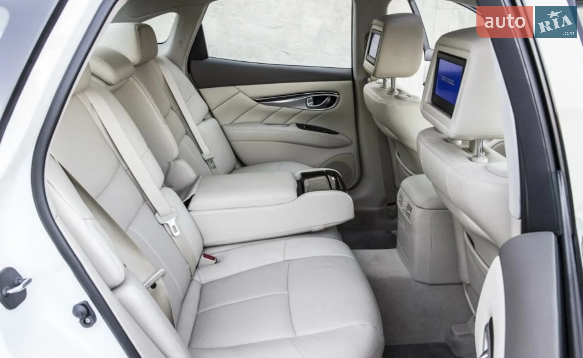 2015 Infiniti Q70 - мініатюра 22