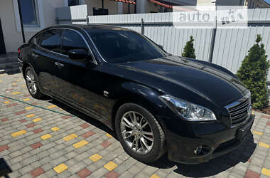 Седан Infiniti Q70 2013 в Одессе