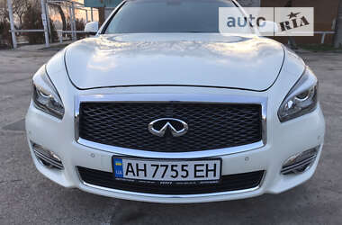 Седан Infiniti Q70 2016 в Киеве