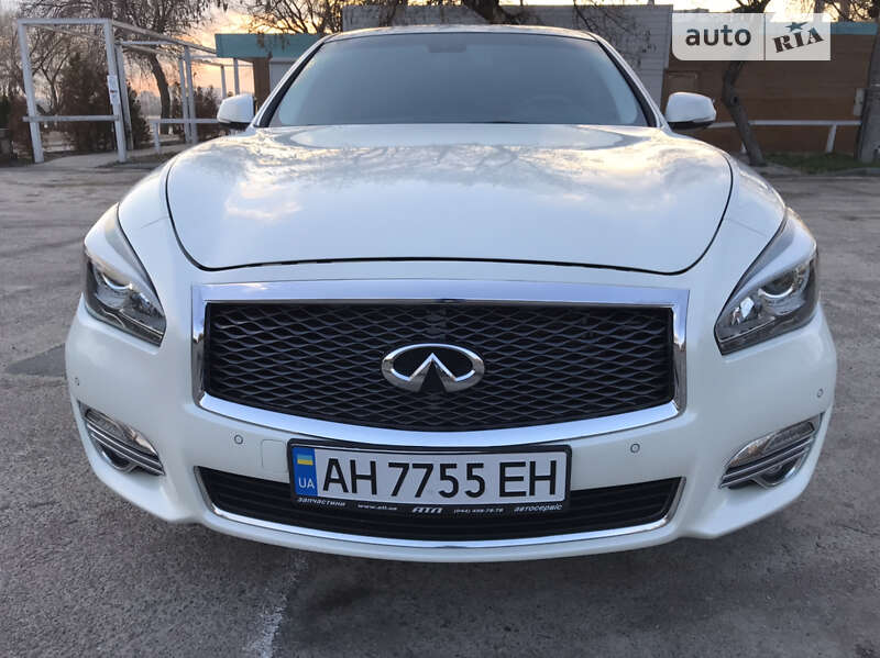 Седан Infiniti Q70 2016 в Києві