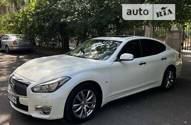 Седан Infiniti Q70 2016 в Одессе