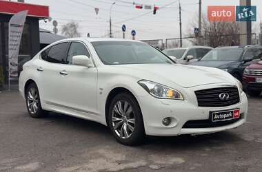 Седан Infiniti Q70 2013 в Виннице