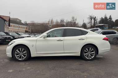 Седан Infiniti Q70 2013 в Виннице