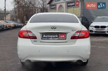 Седан Infiniti Q70 2013 в Виннице