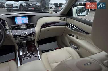 Седан Infiniti Q70 2013 в Виннице