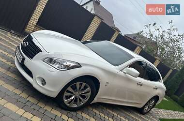 Седан Infiniti Q70 2013 в Виннице