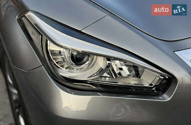 Седан Infiniti Q70 2015 в 