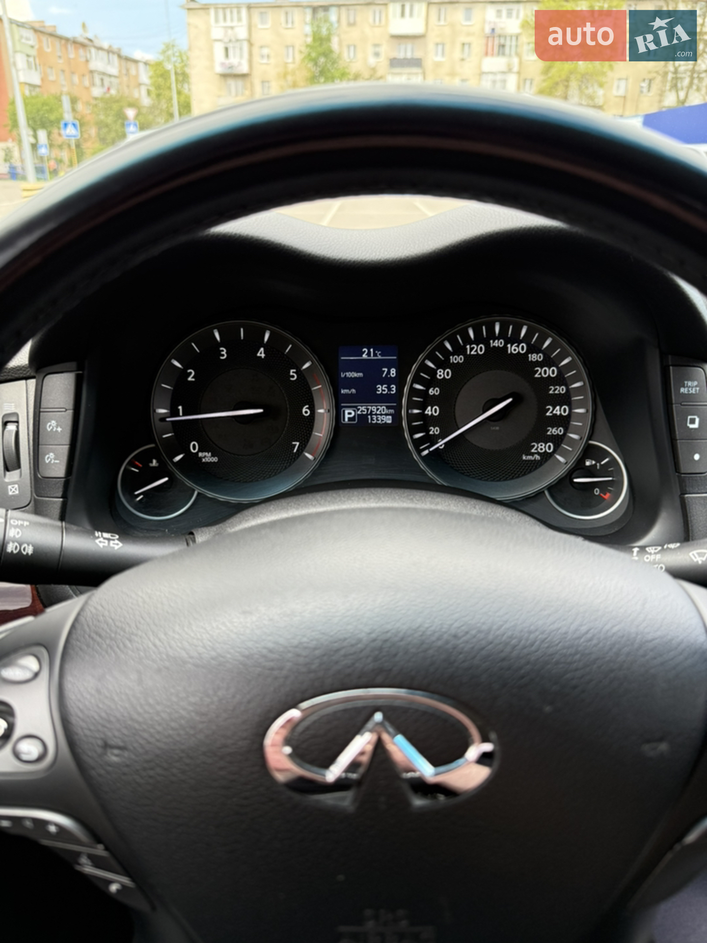 2015 Infiniti Q70 - мініатюра 9