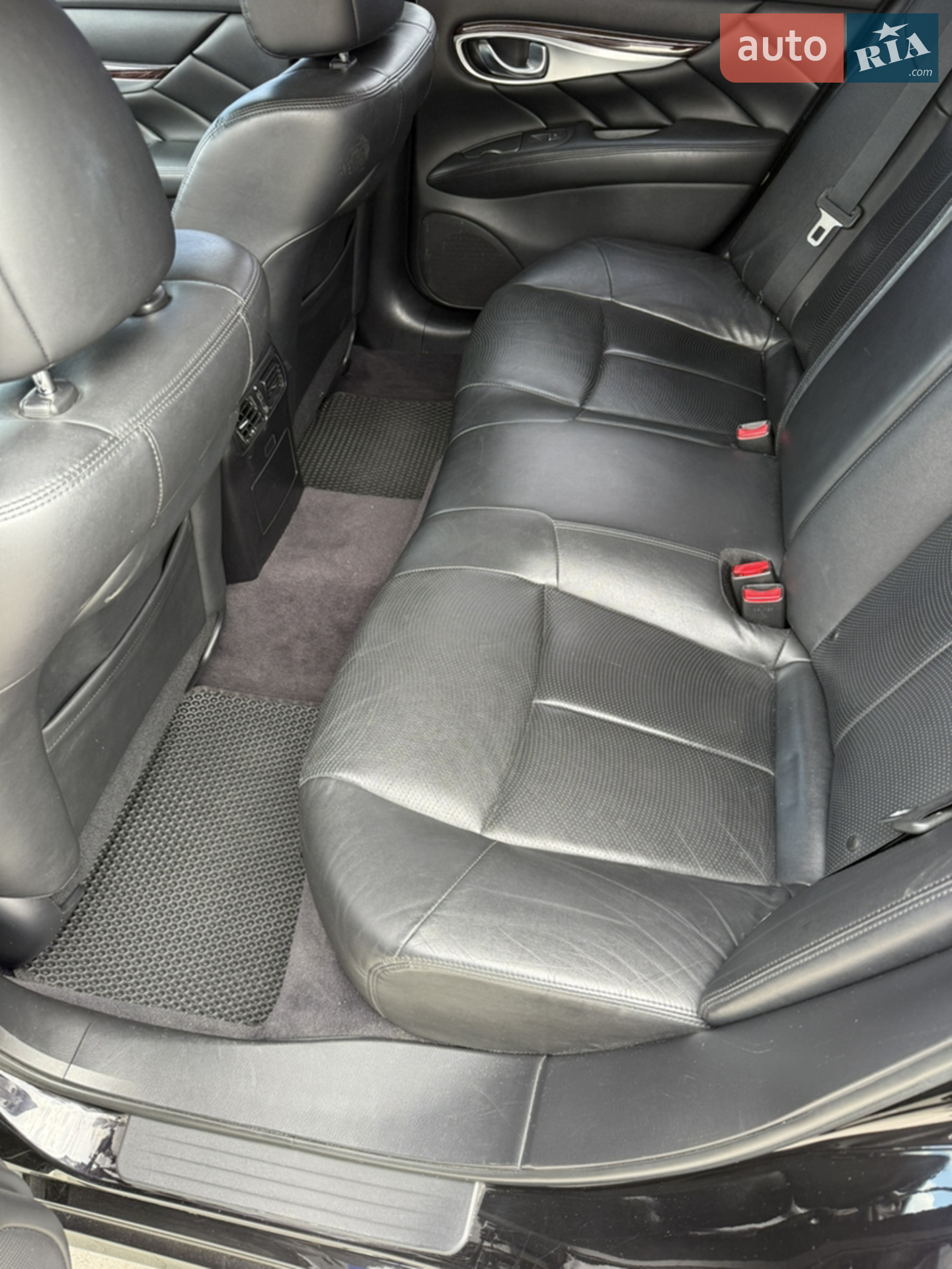 2015 Infiniti Q70 - мініатюра 8