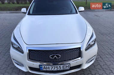 Седан Infiniti Q70 2016 в Киеве