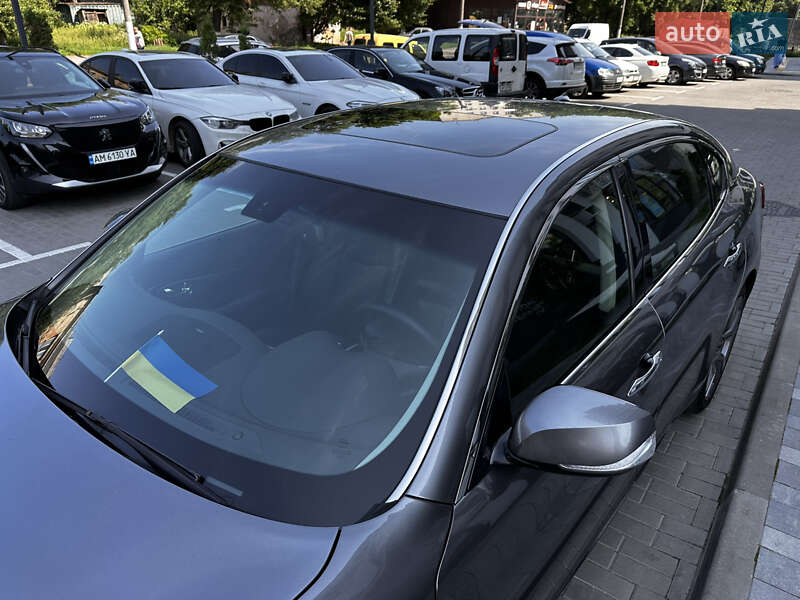 Седан Infiniti Q70 2017 в Житомирі