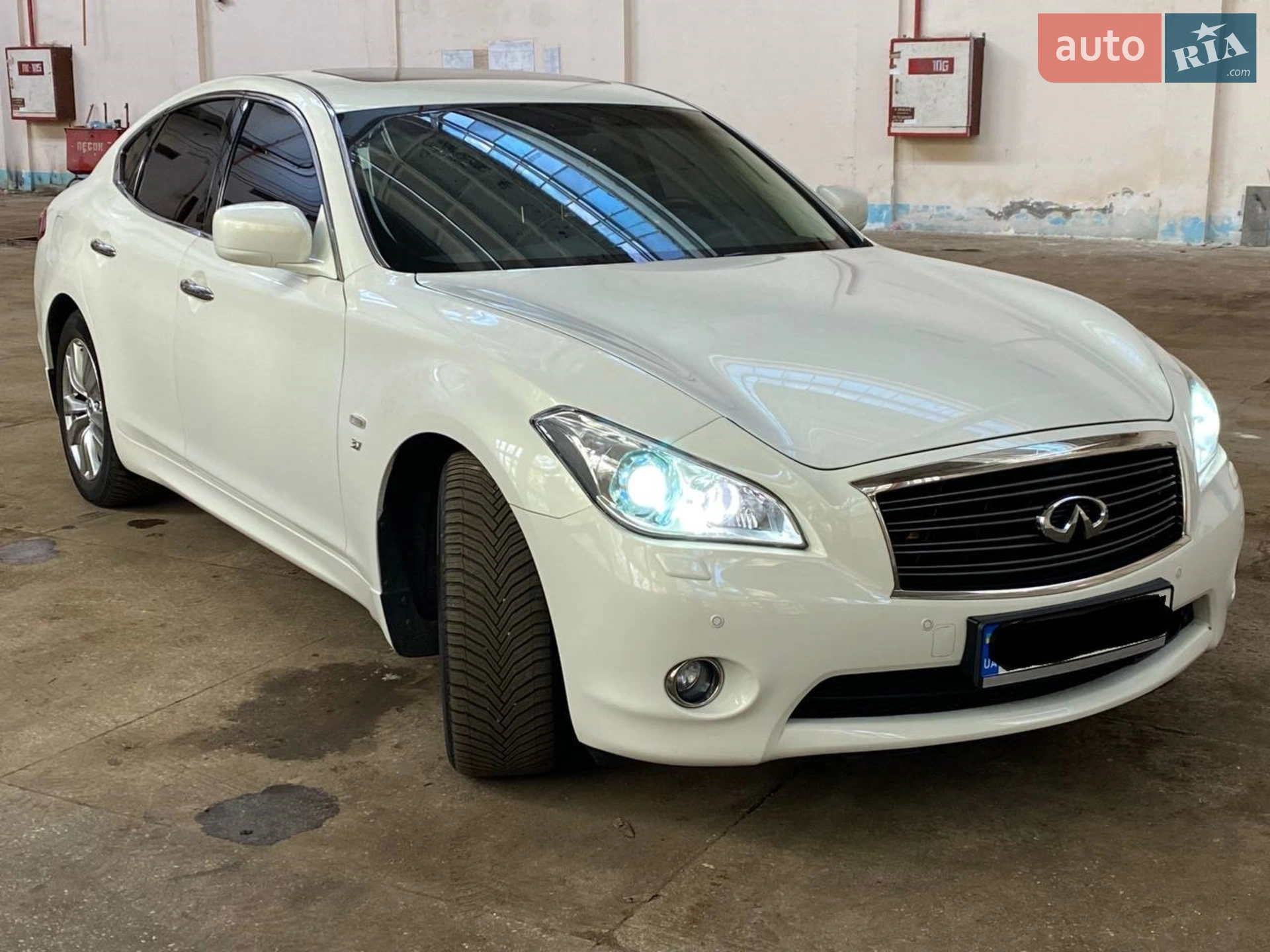 2015 Infiniti Q70 - мініатюра 10