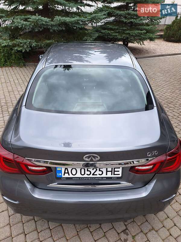 Седан Infiniti Q70 2016 в Сваляве фото 44 Седан Infiniti Q70 2016 в Сваляве