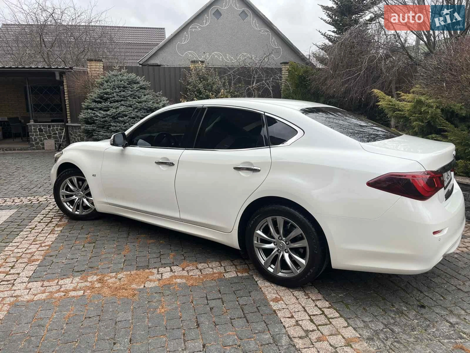 2016 Infiniti Q70 - мініатюра 6