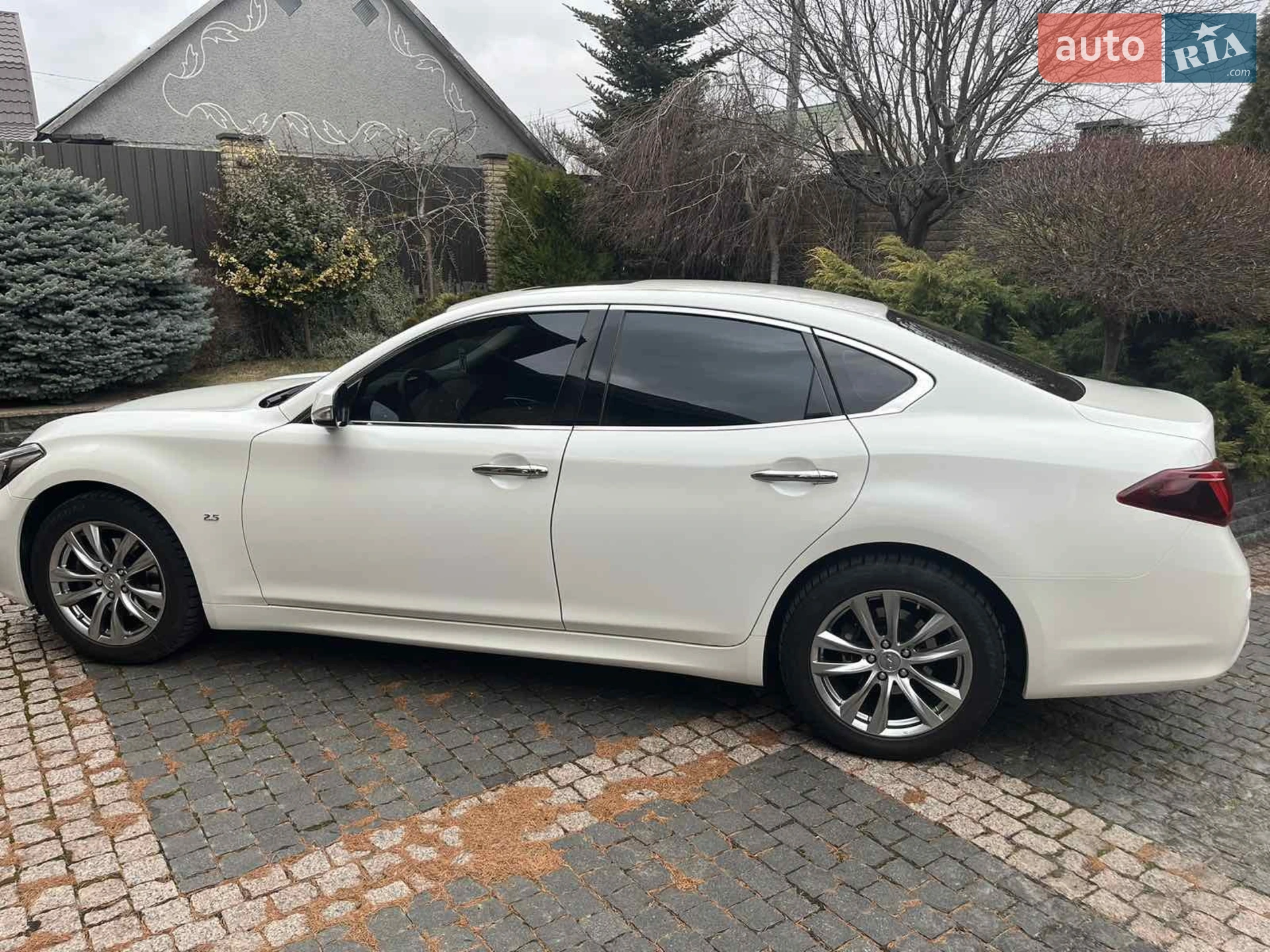 2016 Infiniti Q70 - мініатюра 10