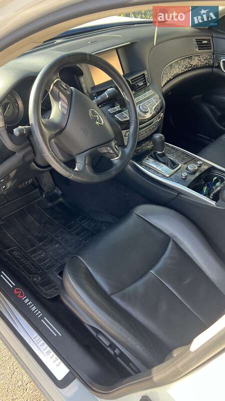 Седан Infiniti Q70 2016 в Белой Церкви фото 18 Седан Infiniti Q70 2016 в Белой Церкви