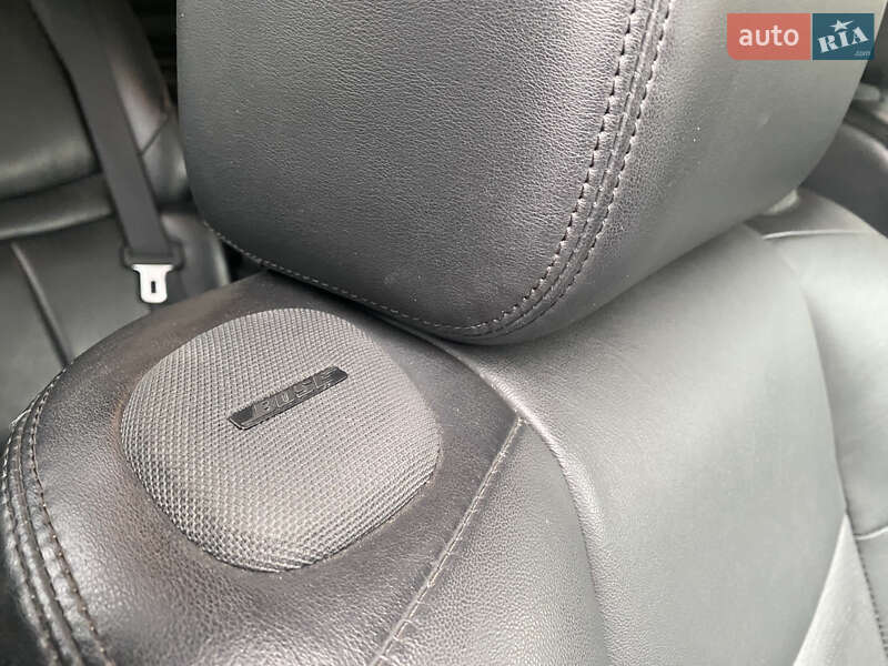 Седан Infiniti Q70 2017 в Києві