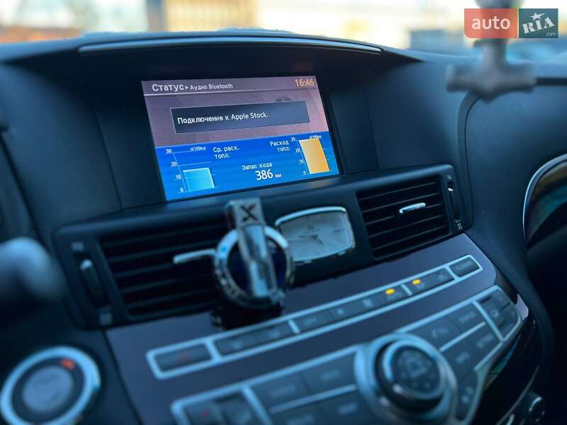 Седан Infiniti Q70 2016 в Івано-Франківську