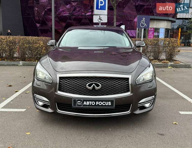 Седан Infiniti Q70 2017 в Києві фото 3 Седан Infiniti Q70 2017 в Києві