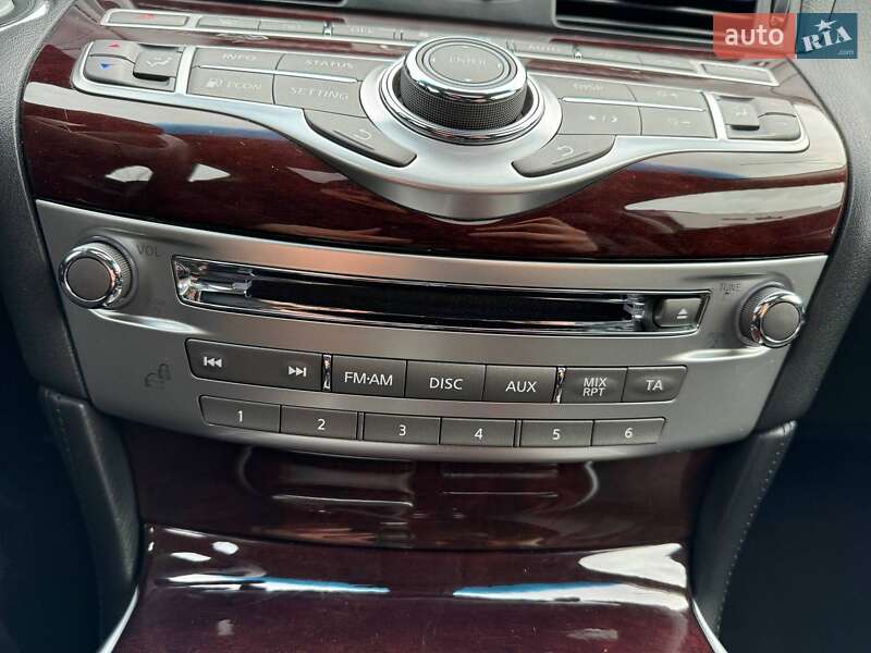 Седан Infiniti Q70 2017 в Києві фото 24 Седан Infiniti Q70 2017 в Києві