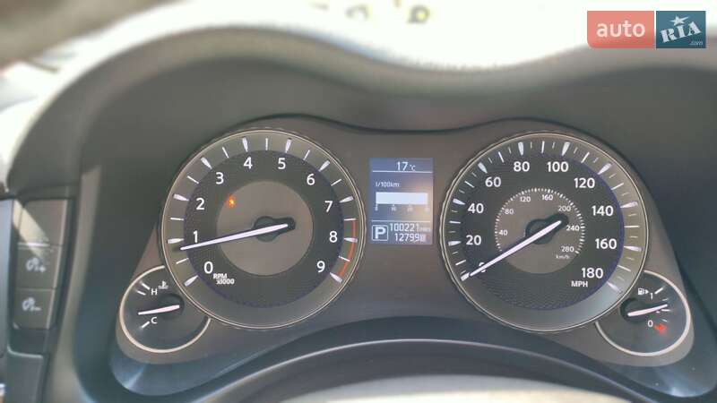 Седан Infiniti Q70 2017 в Киеве фото 2 Седан Infiniti Q70 2017 в Киеве