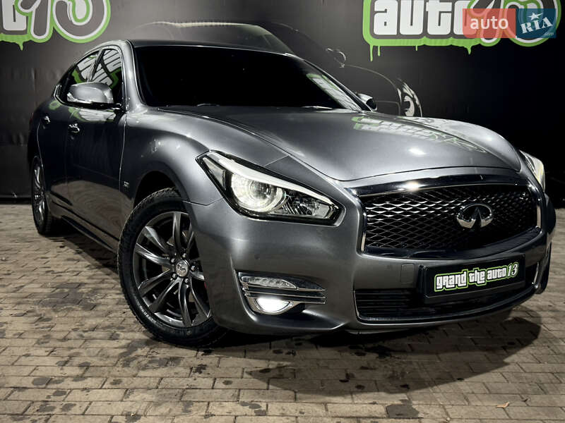 Седан Infiniti Q70 2015 в Одессе