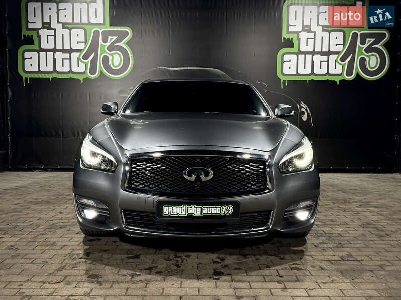 Седан Infiniti Q70 2015 в Одессе