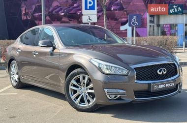 Седан Infiniti Q70 2017 в Киеве