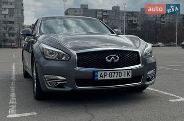 Седан Infiniti Q70 2015 в Запоріжжі
