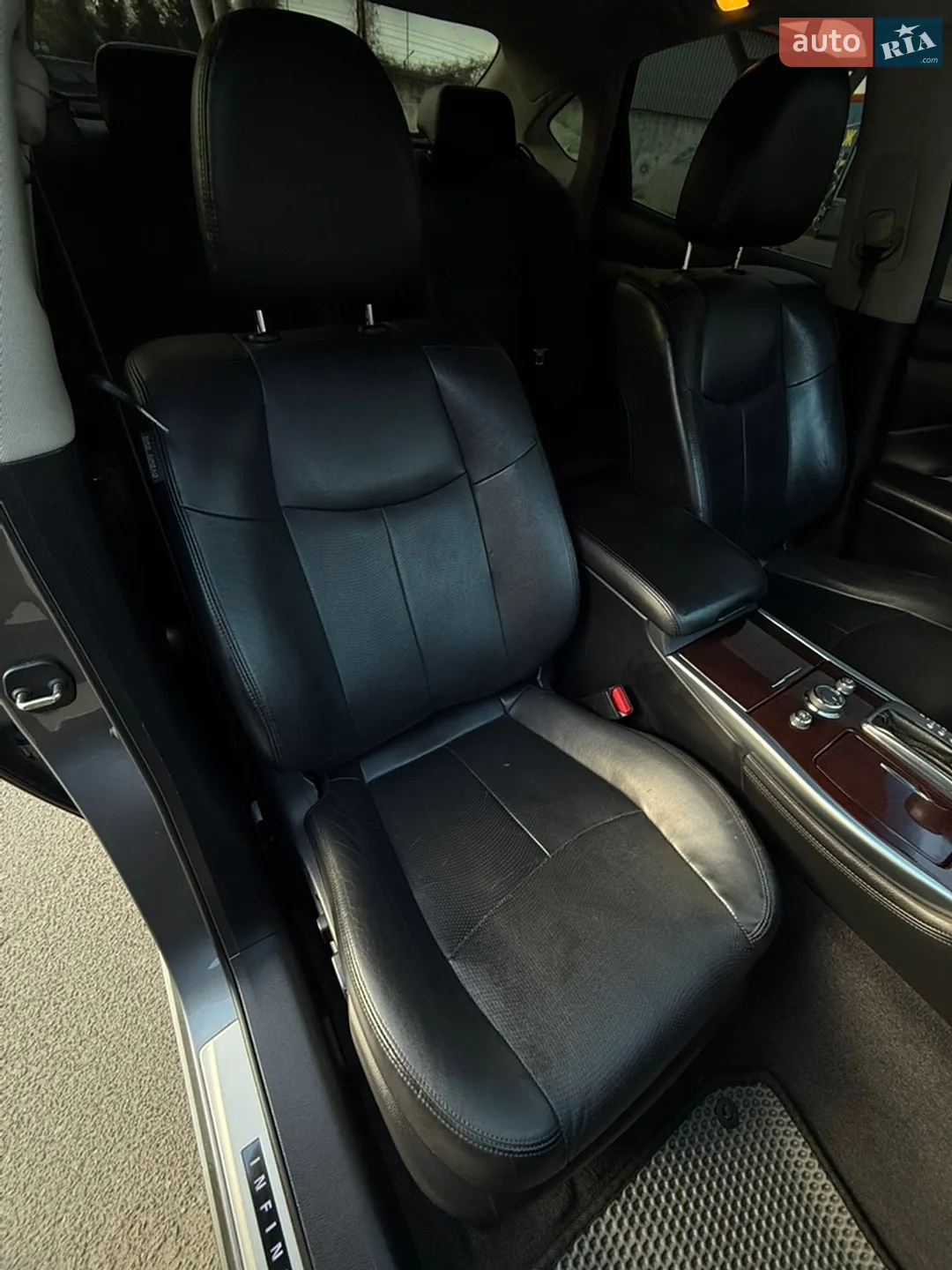 2014 Infiniti Q70 - мініатюра 30