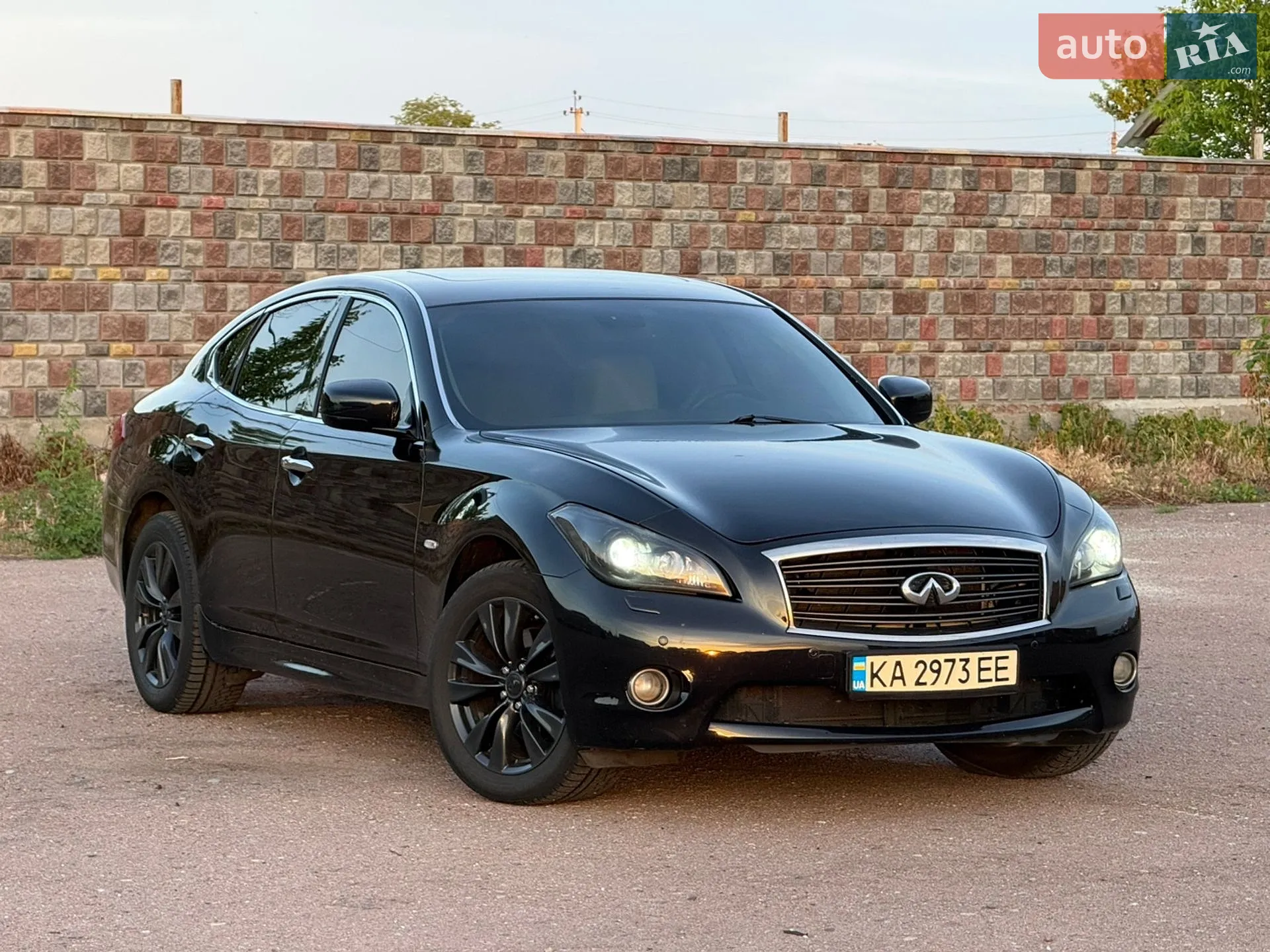 2013 Infiniti Q70 - мініатюра 2