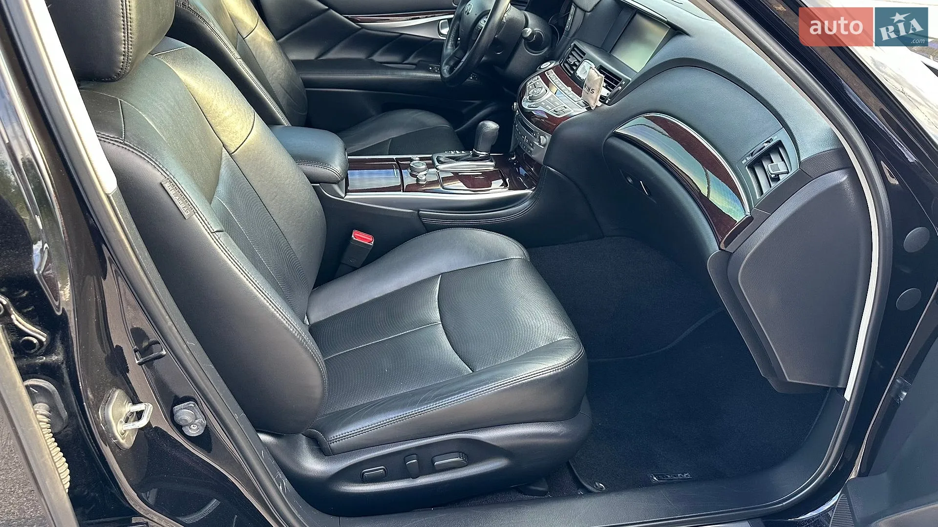 2016 Infiniti Q70 - мініатюра 41