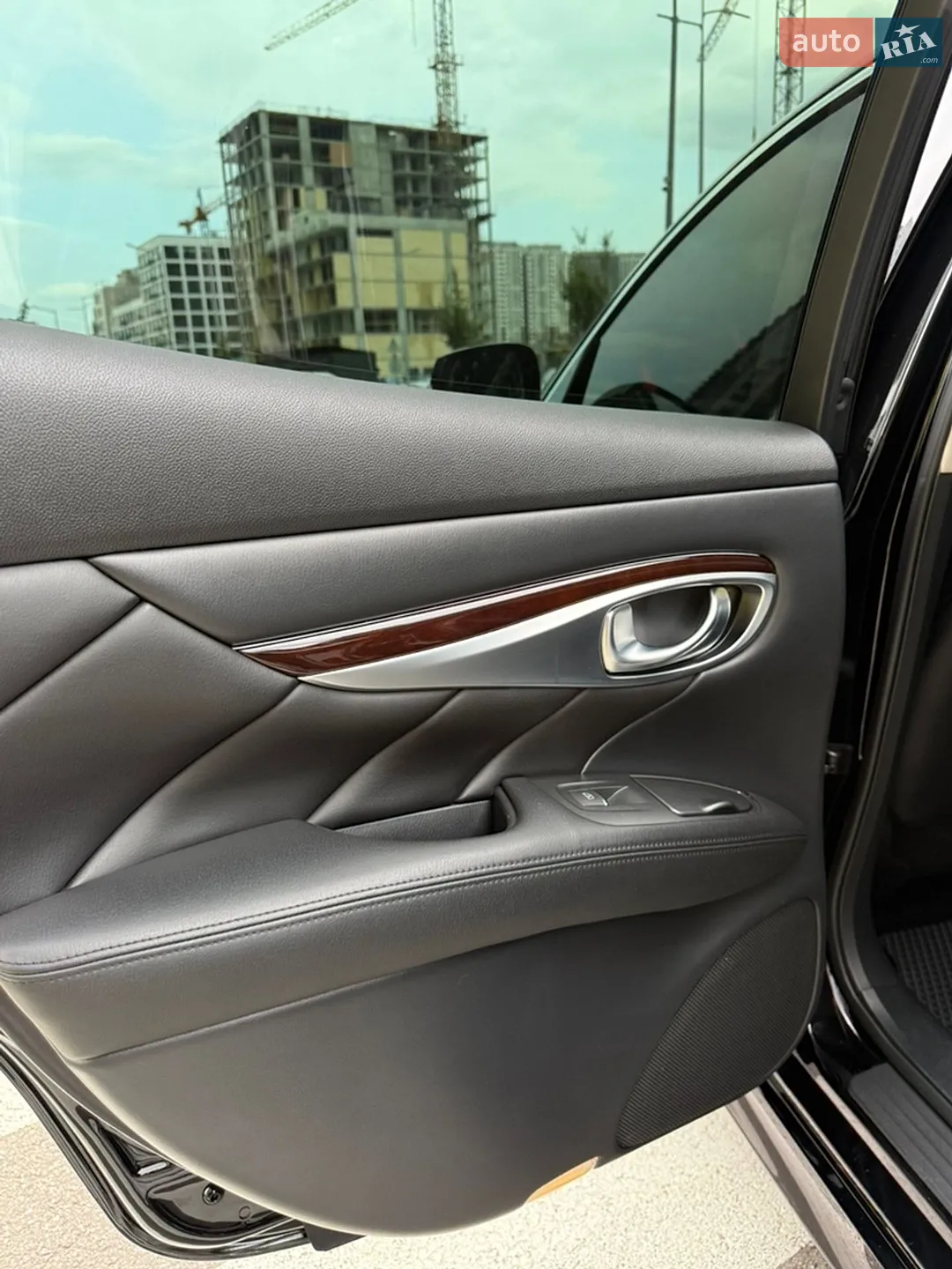 2016 Infiniti Q70 - мініатюра 18