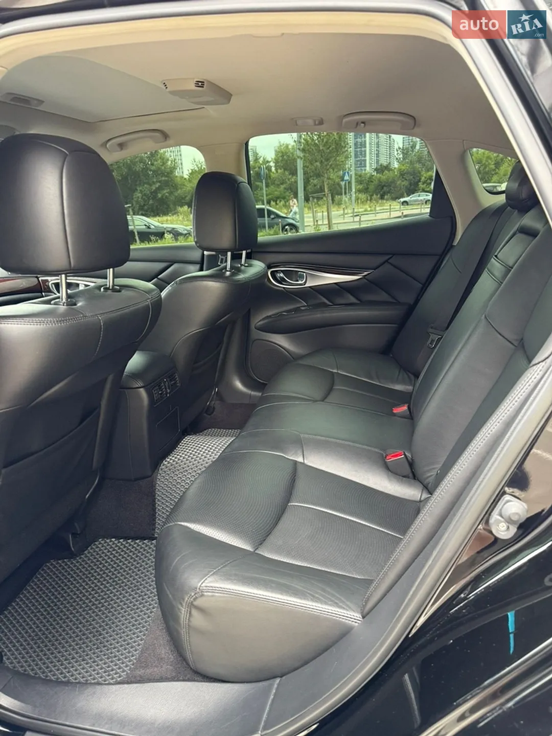 2016 Infiniti Q70 - мініатюра 19