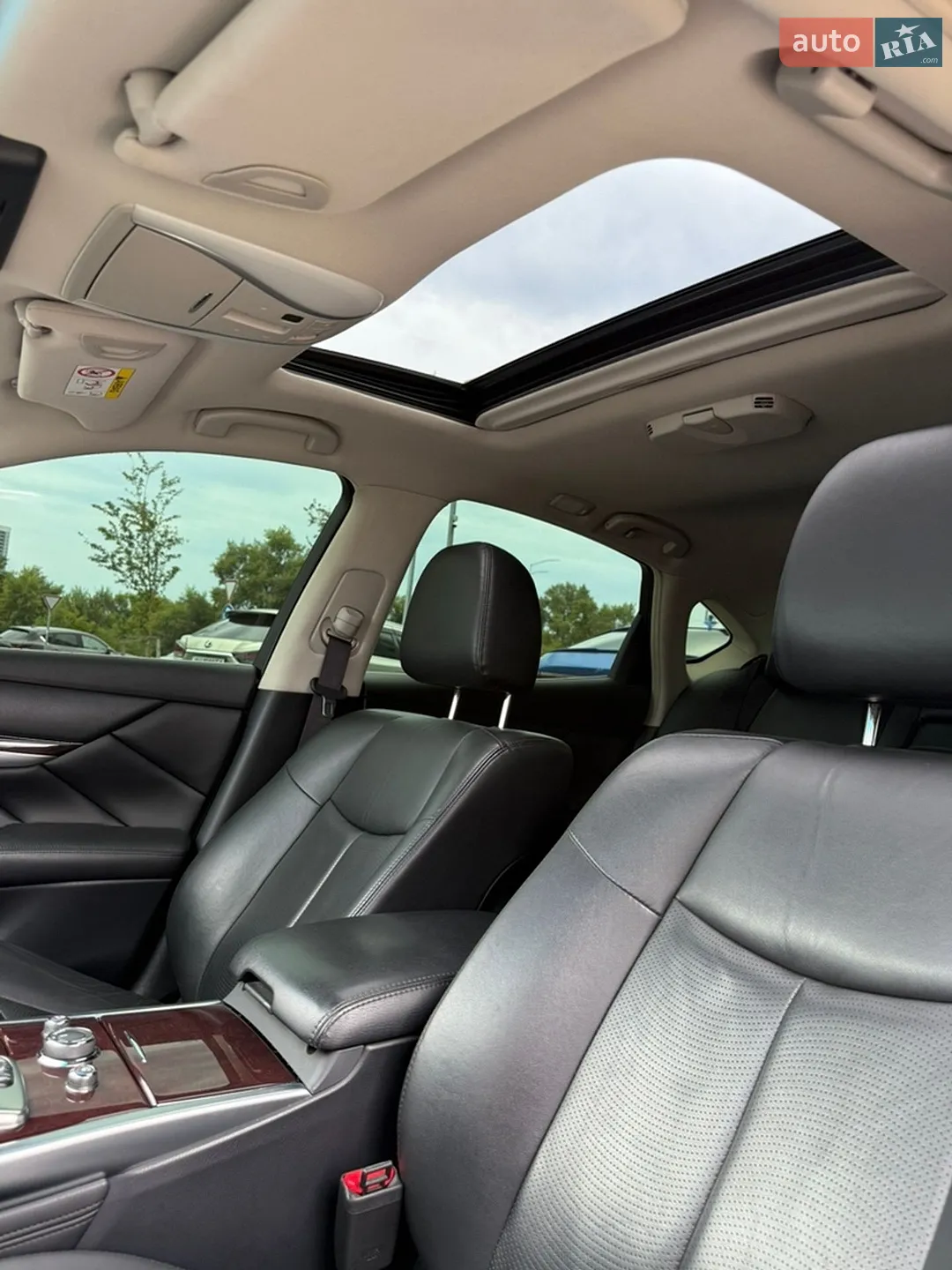 2016 Infiniti Q70 - мініатюра 23