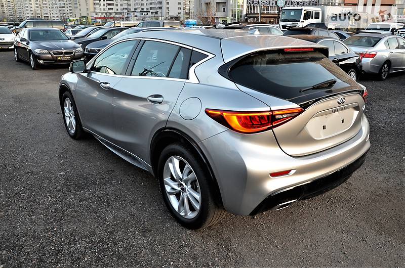 Позашляховик / Кросовер Infiniti QX30 2016 в Києві