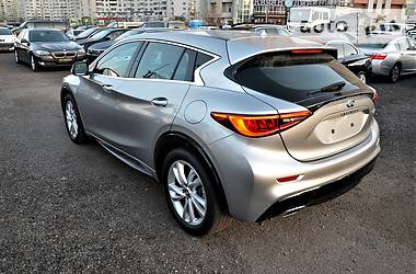 Внедорожник / Кроссовер Infiniti QX30 2016 в Киеве