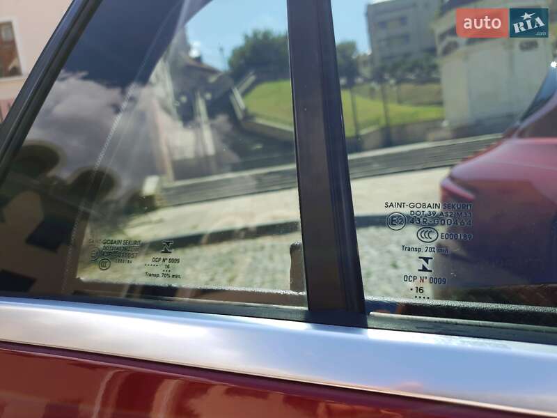 Внедорожник / Кроссовер Infiniti QX30 2016 в Черновцах