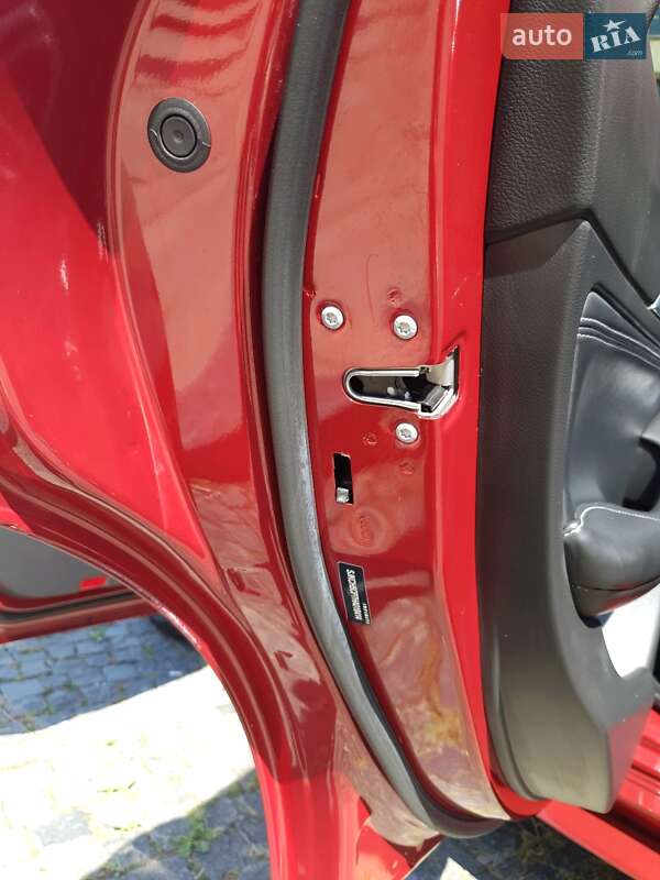 Внедорожник / Кроссовер Infiniti QX30 2016 в Черновцах